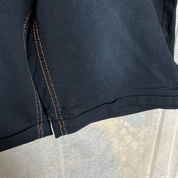 NWT ladies Bermuda jean shorts plus size - Picture 2 of 7